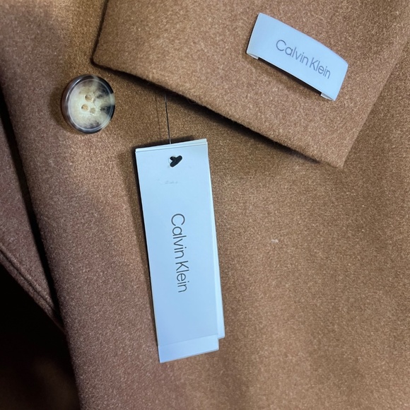 Coat - Picture 5 of 6